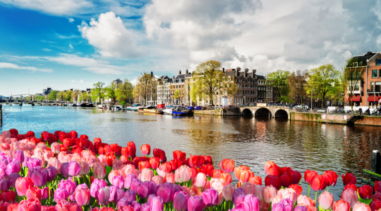 ABR-MAI/26 – Grupo Primavera na Europa – Amsterdã no Festival das Tulipas, Bélgica e Portugal com Noite em Fátima